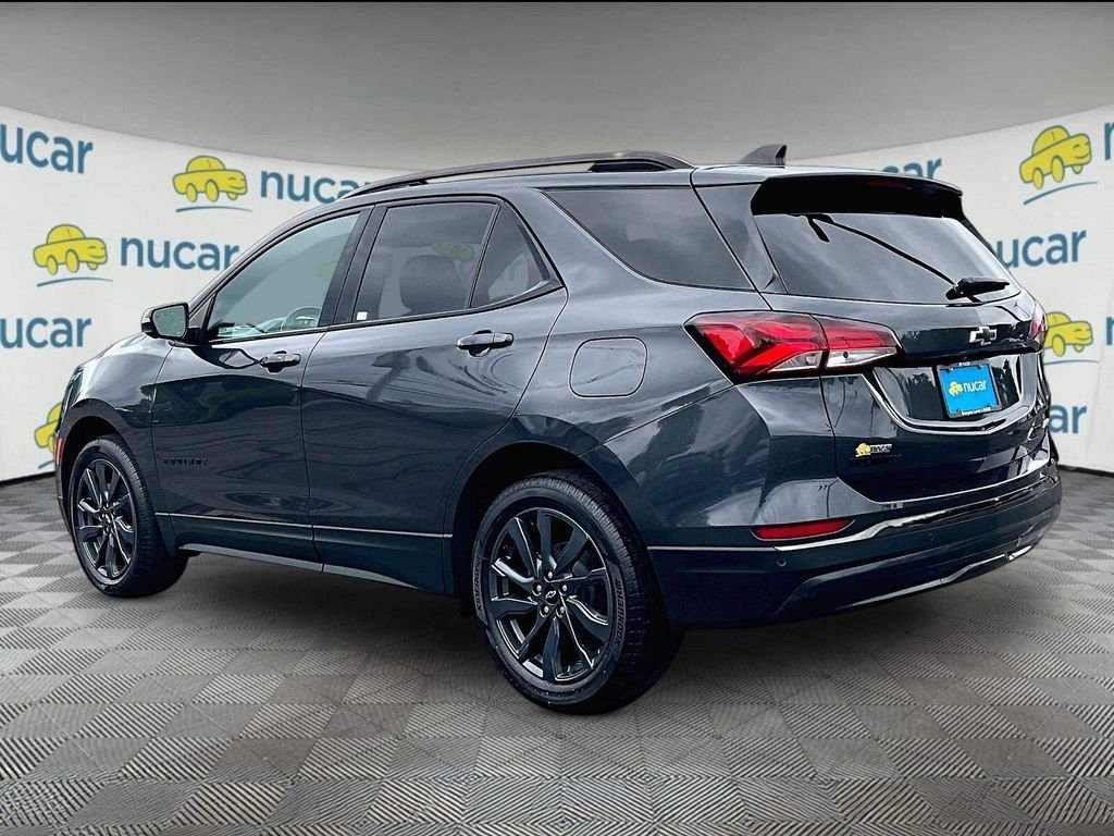 Used 2022 Gray Chevrolet RS image 4