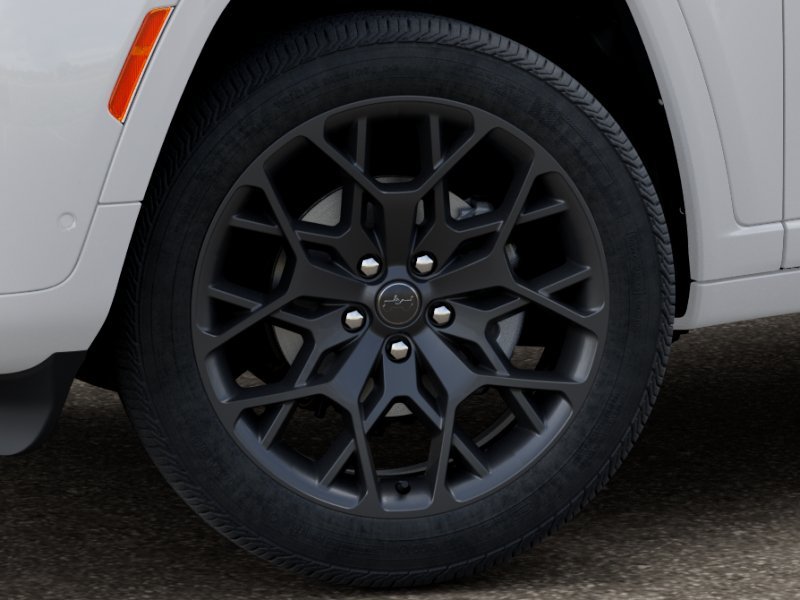 New 2027 Bright White Clear-Coat Paint Jeep Summit image 4