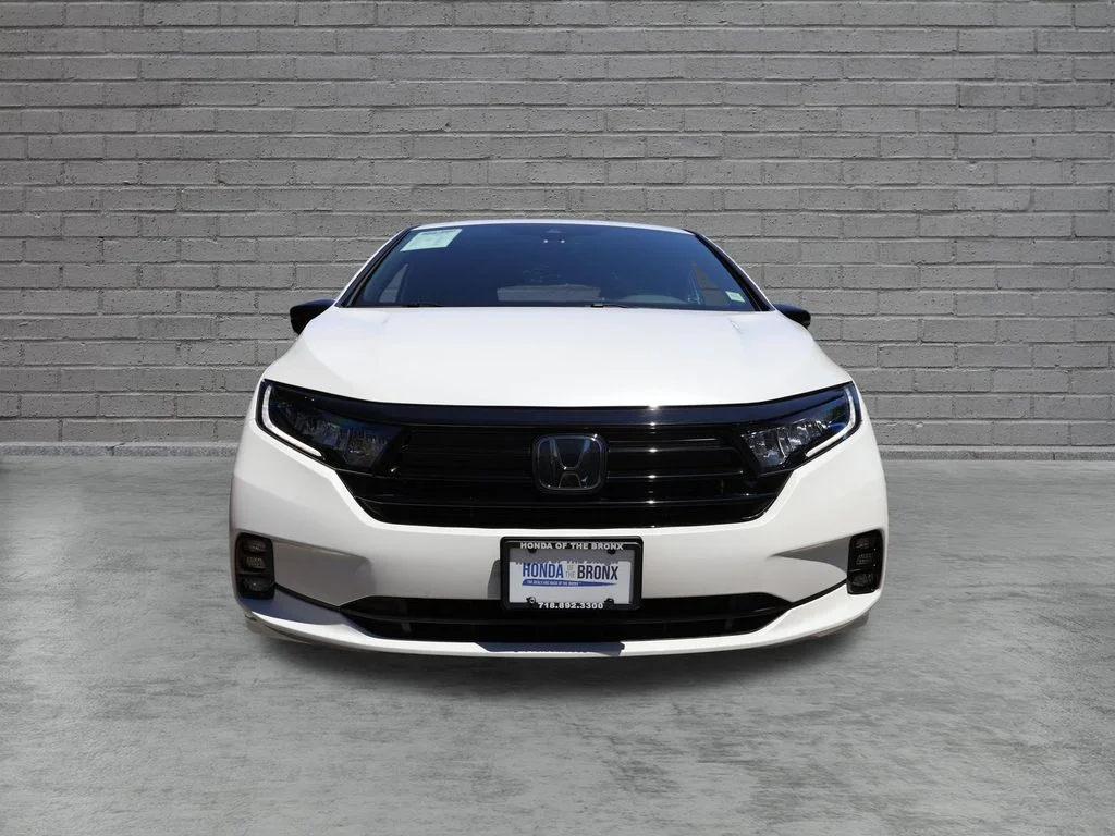 Certified Used 2024 Platinum White Pearl Honda Sport image 5