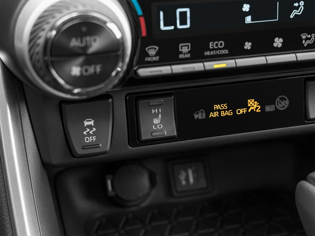 Used 2025 Silver Toyota XLE image 47