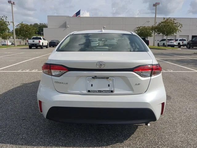 New 2026 Wind Chill Pearl Toyota LE image 5