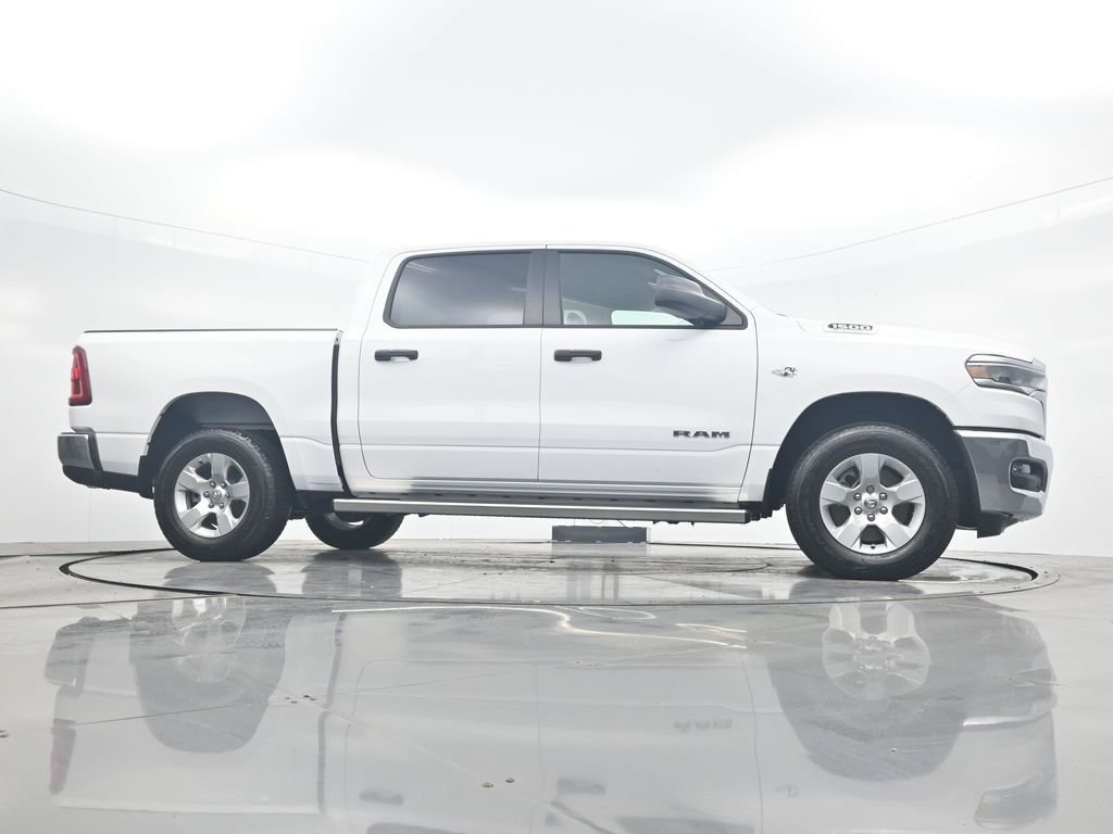 New 2026 Bright White Clear-Coat Exterior Paint RAM Big Horn/Lone Star image 35