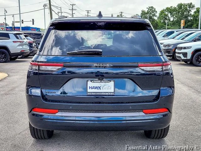 New 2026 Fathom Blue Pearl-Coat Exterior Paint Jeep Limited Reserve image 5