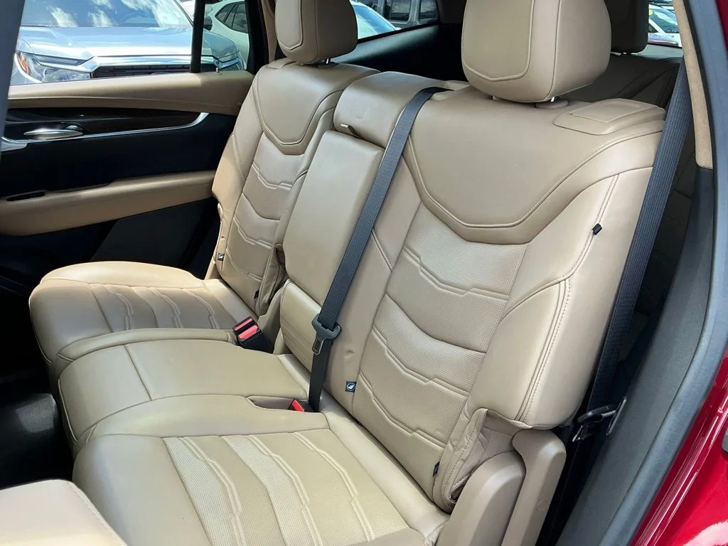 Used 2020 Red Cadillac Sport image 41