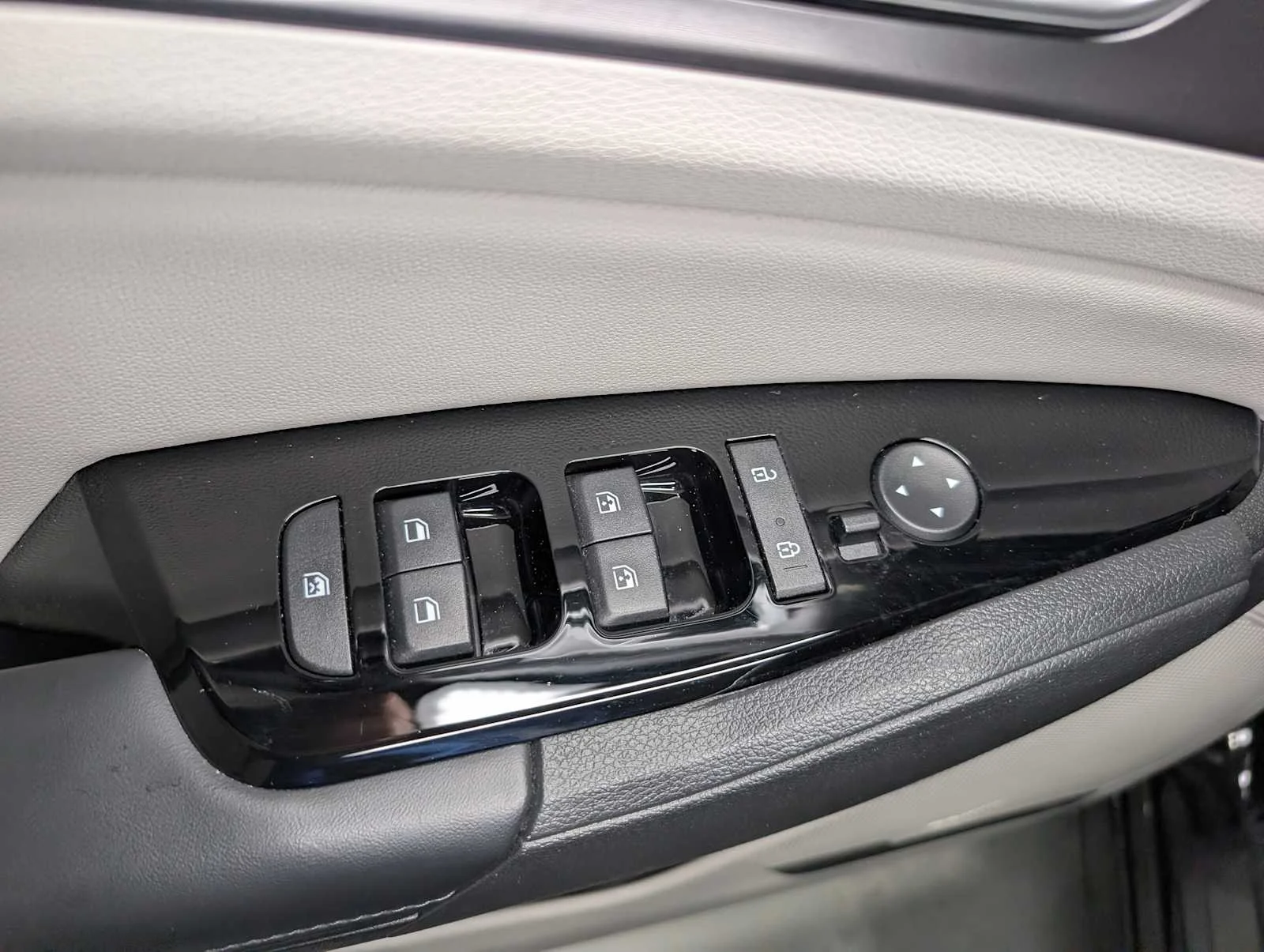 Used 2023 Ebony Black Kia EX image 33