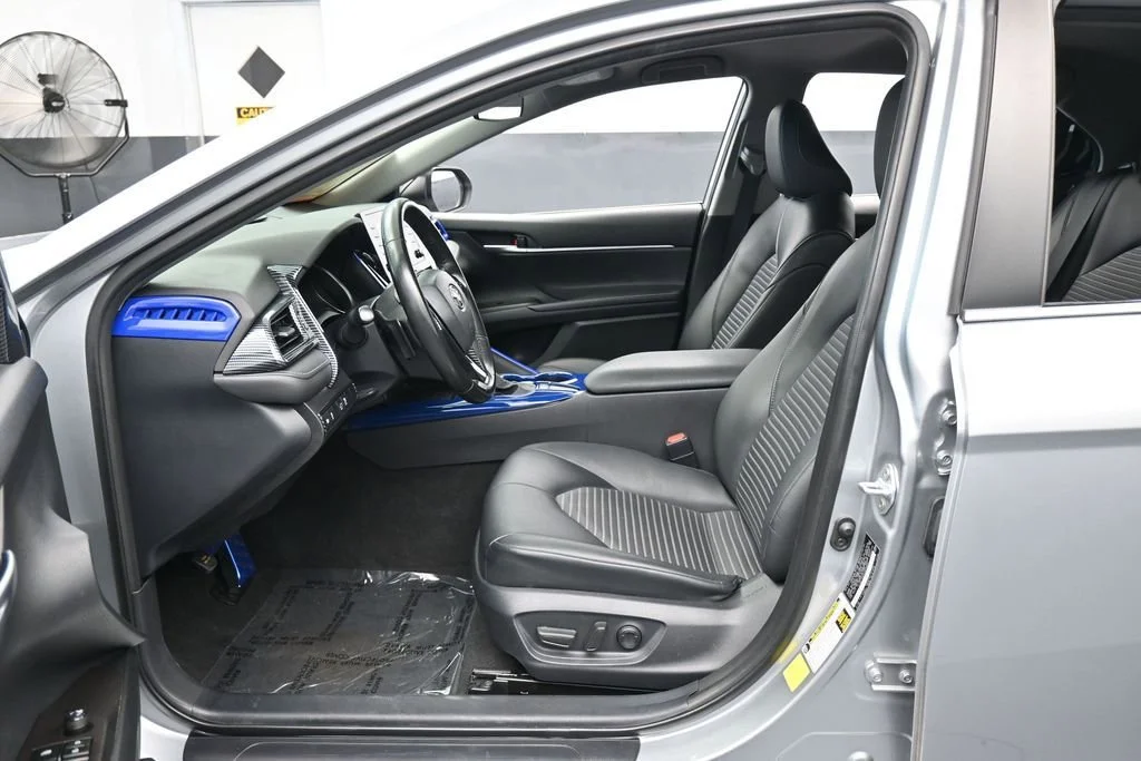 Used 2023 Silver Toyota SE image 11