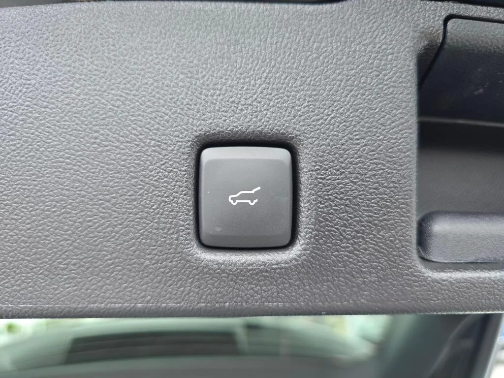 2025 Ford Escape Plug-in hybrid PHEV - Photo 11