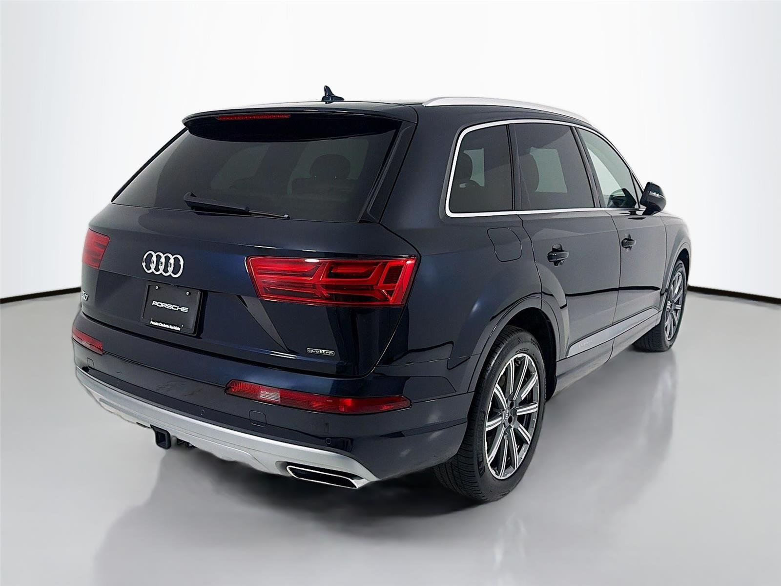 Used 2018  AUDI  image 28