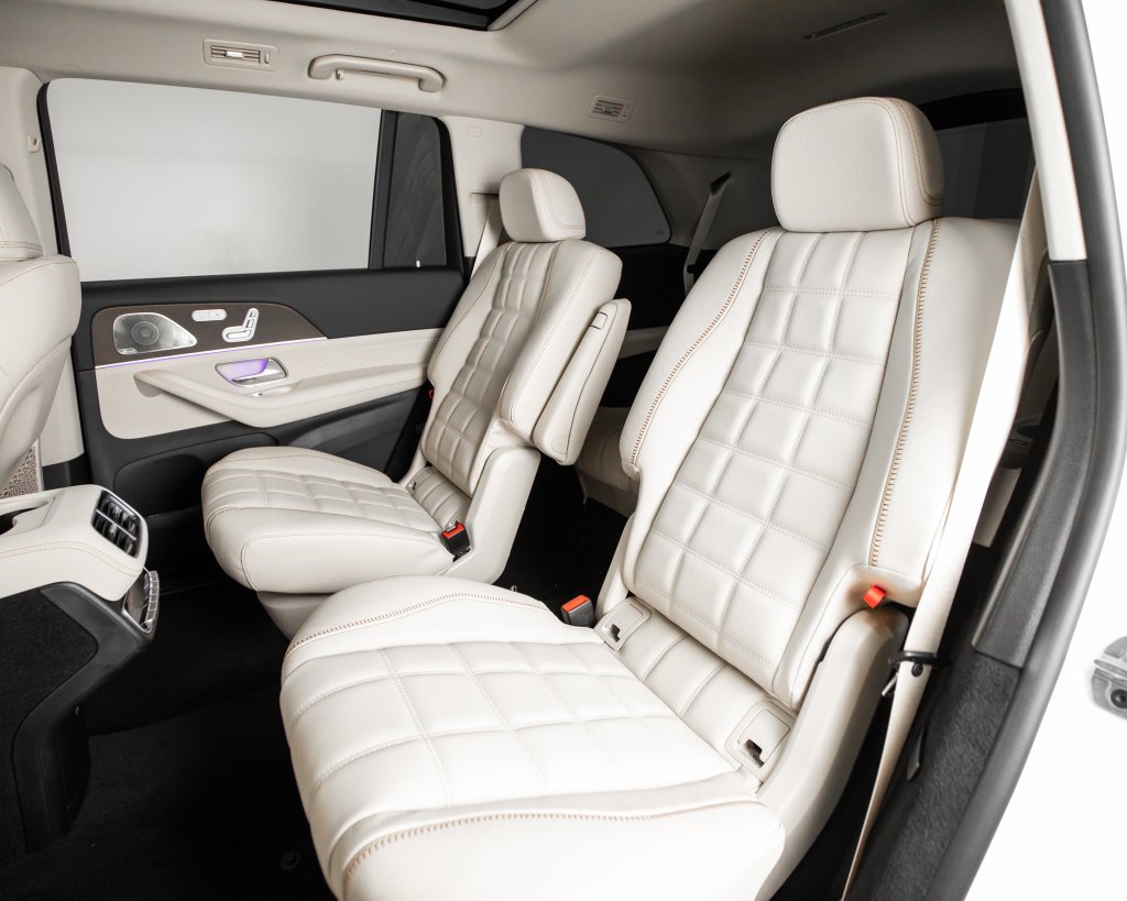 New 2027 Polar White Mercedes-Benz GLS 450 image 9