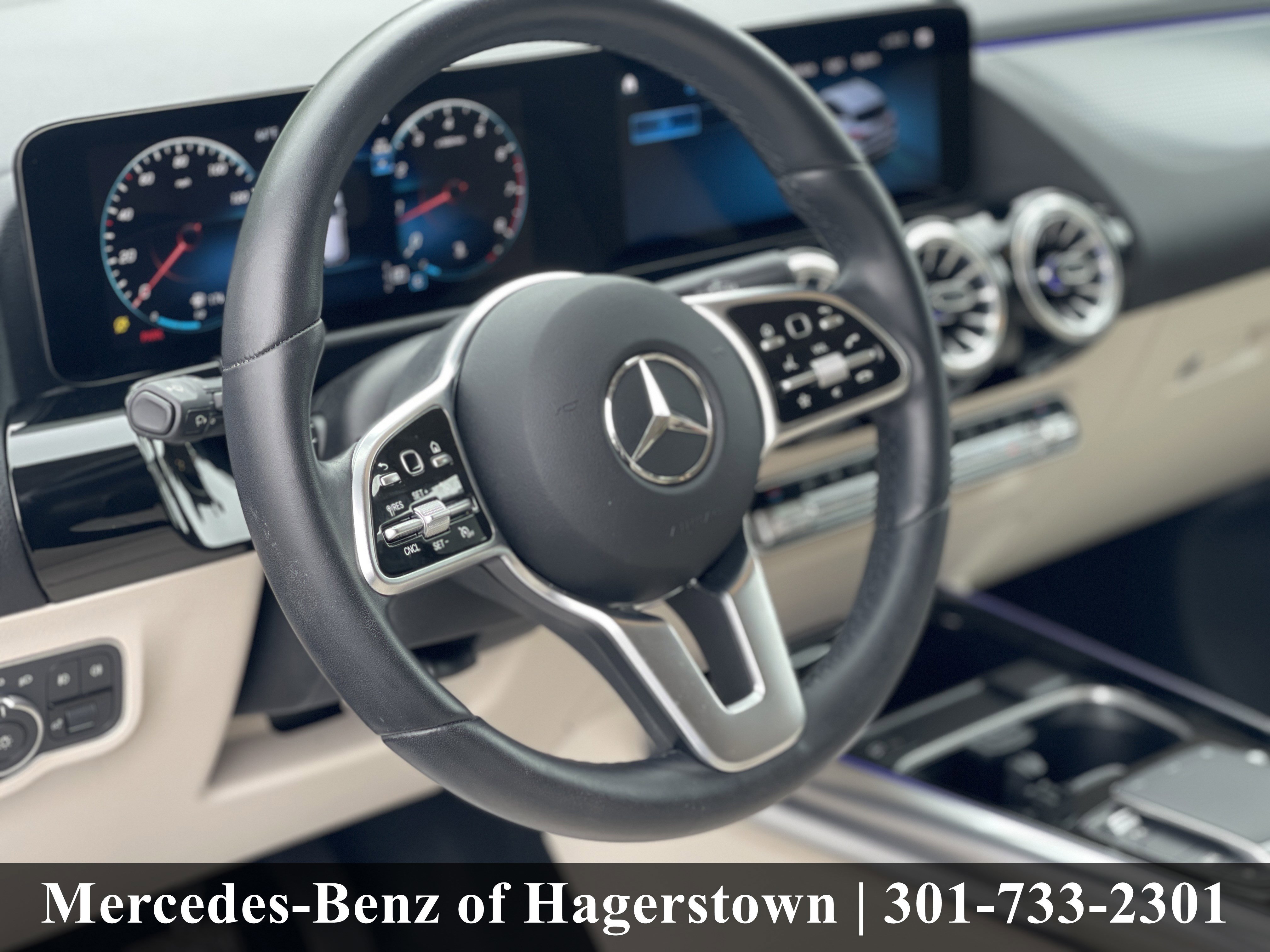 Certified Used 2023 Mountain Grey Metallic Mercedes-Benz GLA 250 4MATIC® SUV image 10