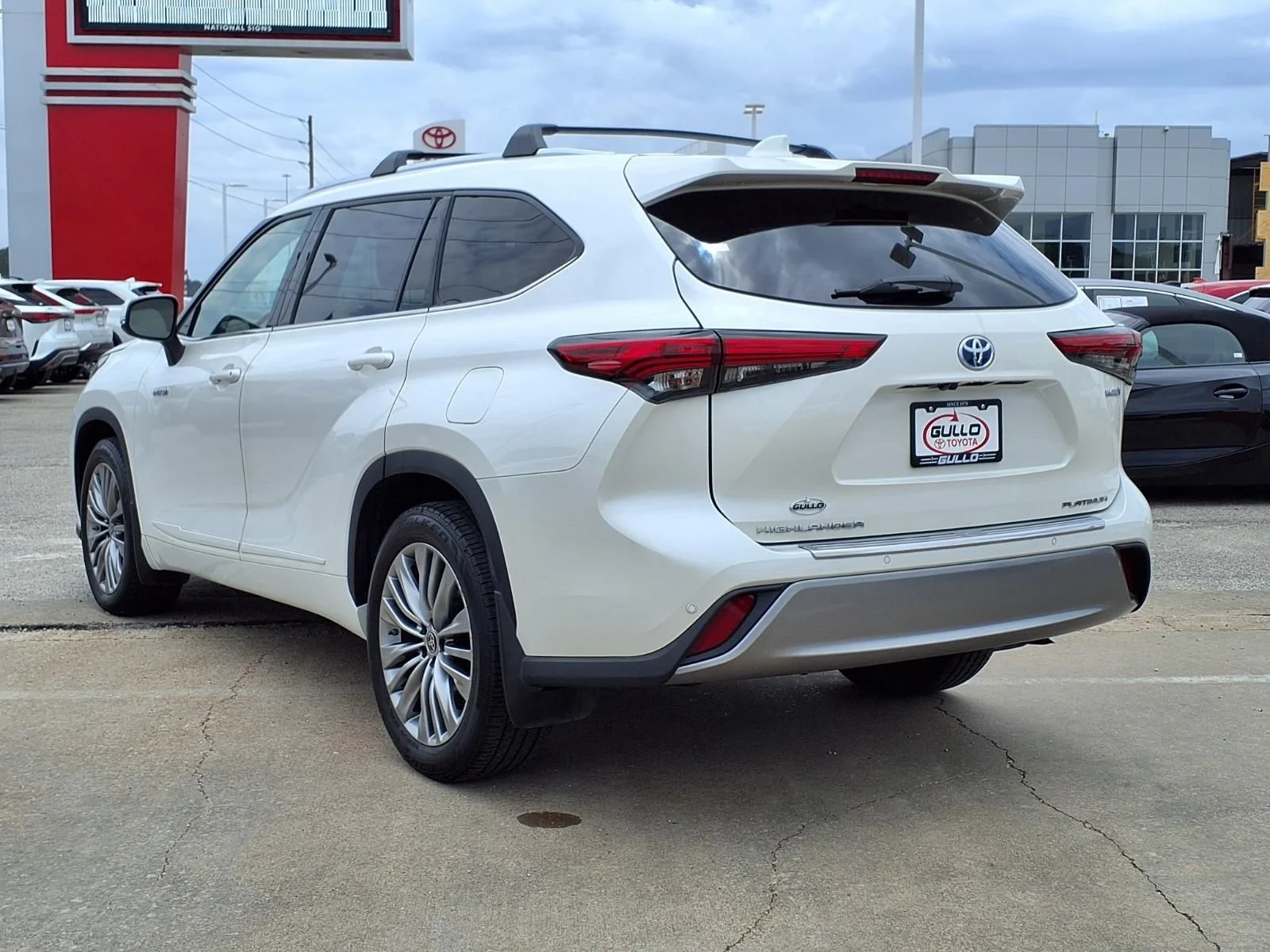 Used 2021 White Toyota Platinum image 2