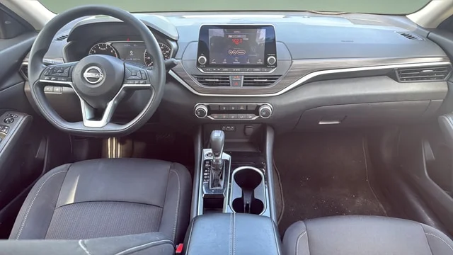 Used 2024 Gun Metallic Nissan 2.5 SV image 7