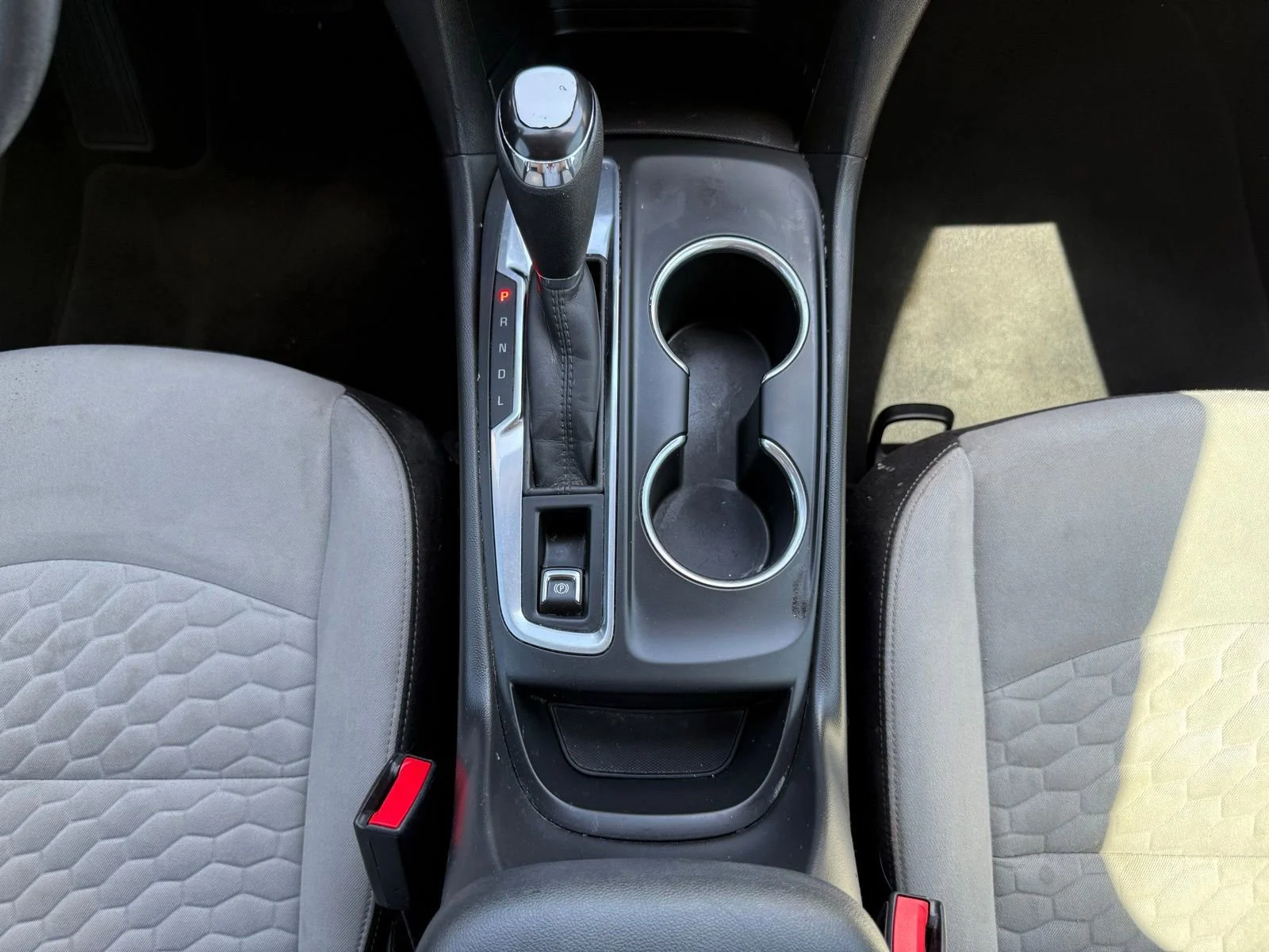2021 Chevrolet Equinox LS - Photo 26