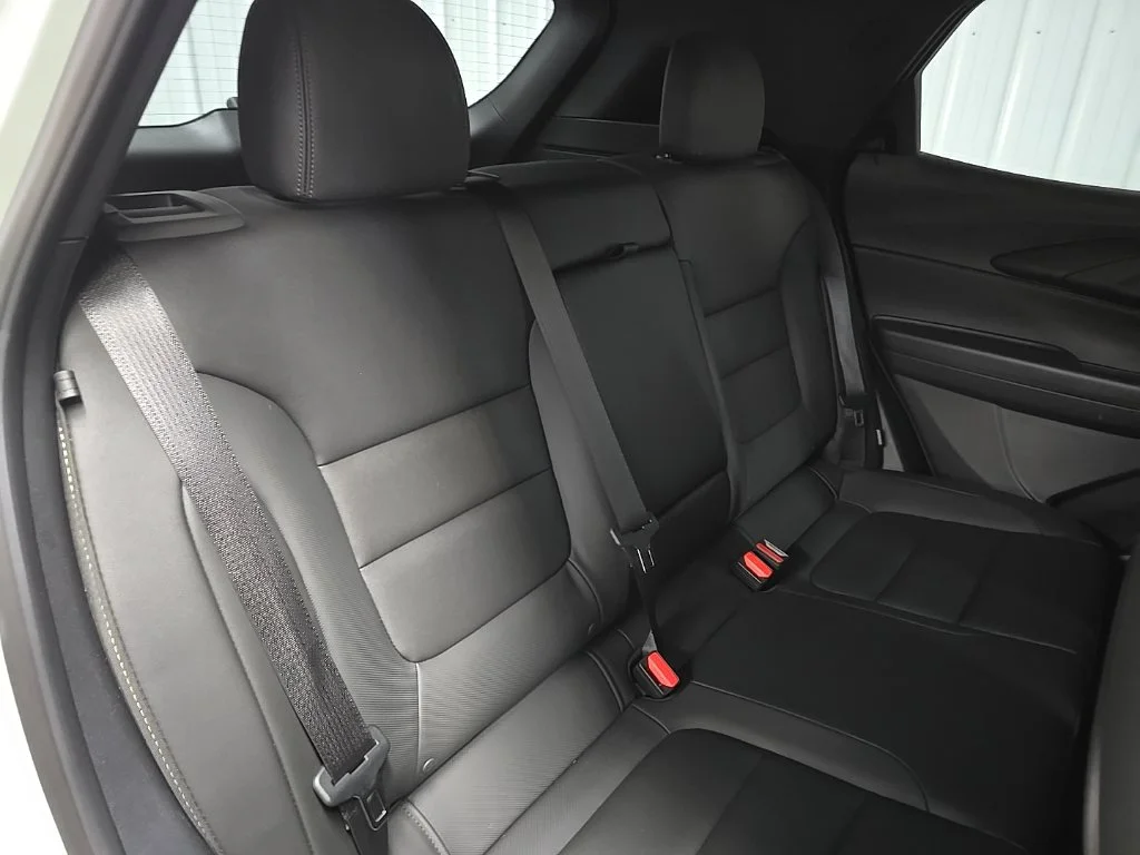 Used 2025 Green Chevrolet ACTIV image 16