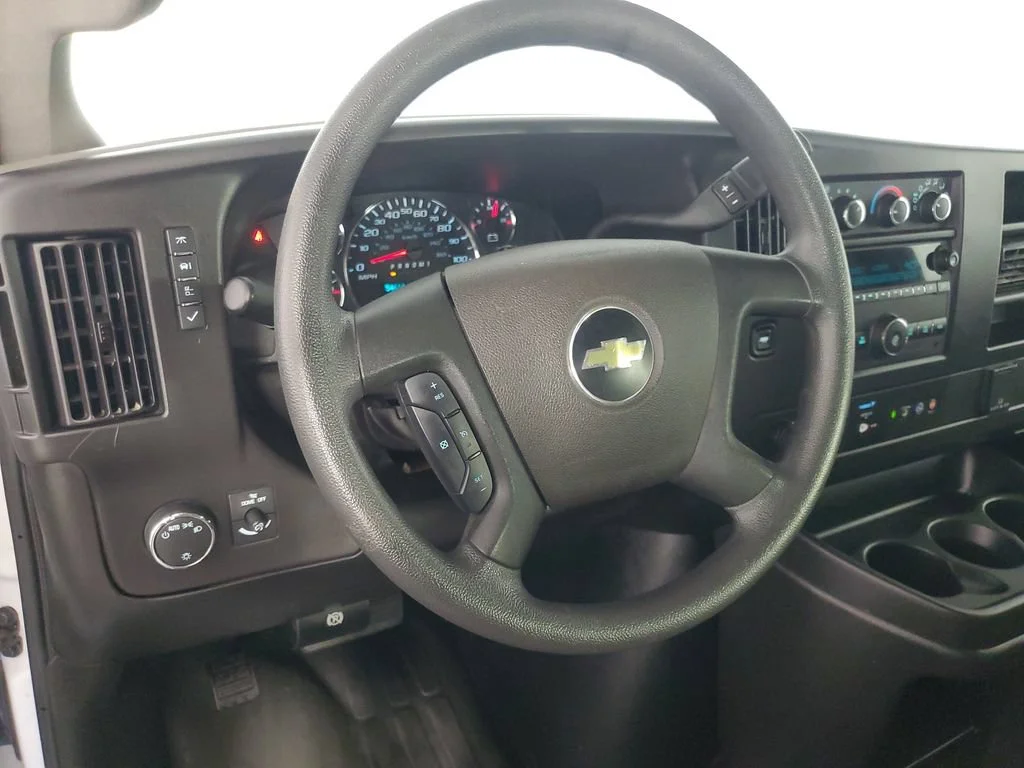 Used 2023 Summit White Chevrolet 1LS image 18