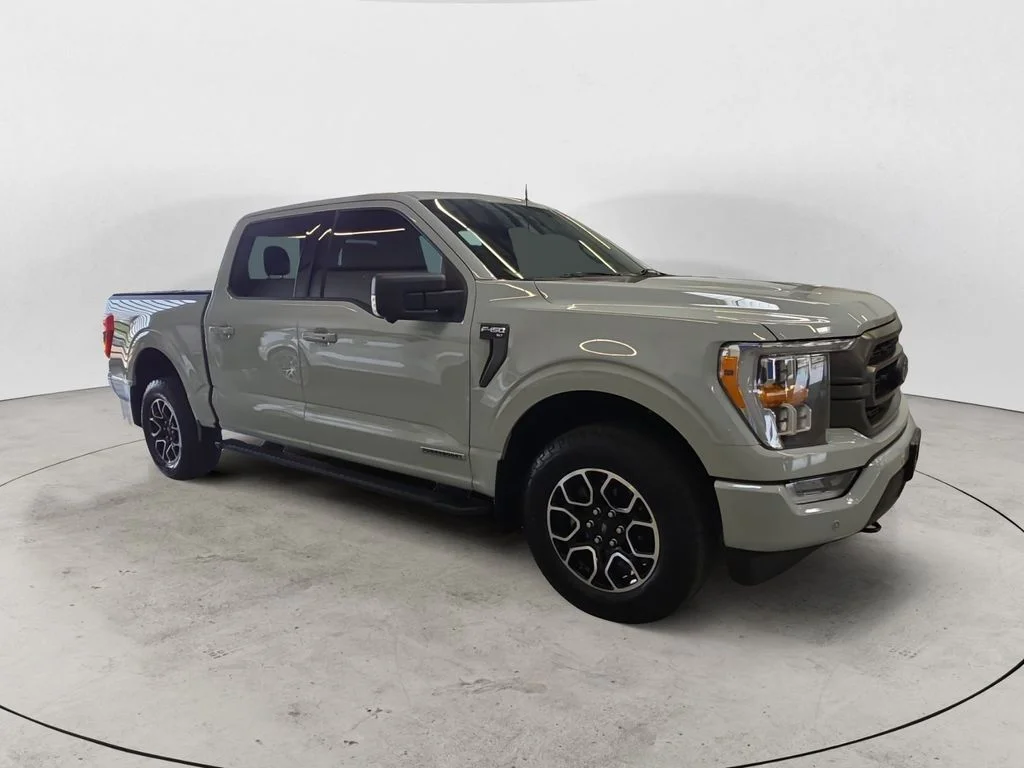 Used 2023 White Ford XLT image 3