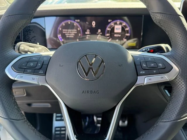 New 2026 Opal White Pearl Volkswagen SE R-Line Black image 17