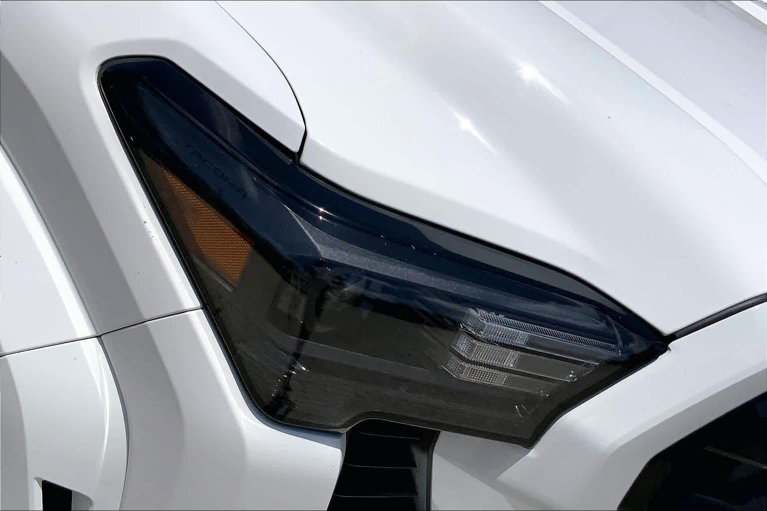 Used 2024 Ice Cap Toyota SR5 image 27