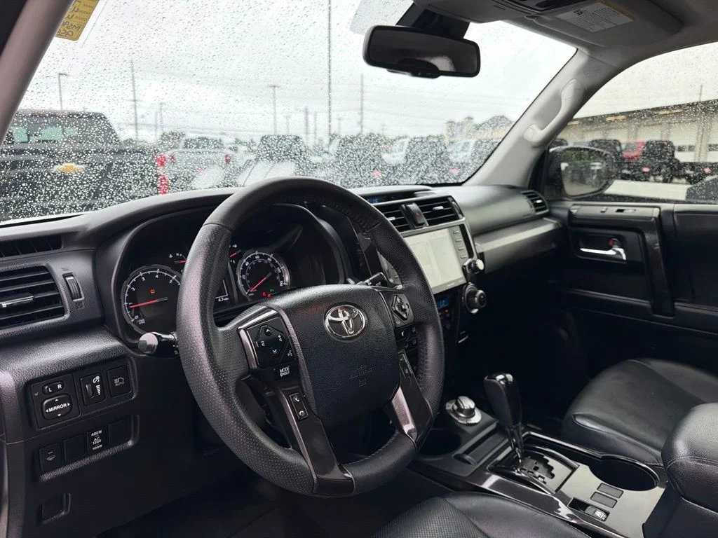 Used 2021 White Toyota Nightshade image 30