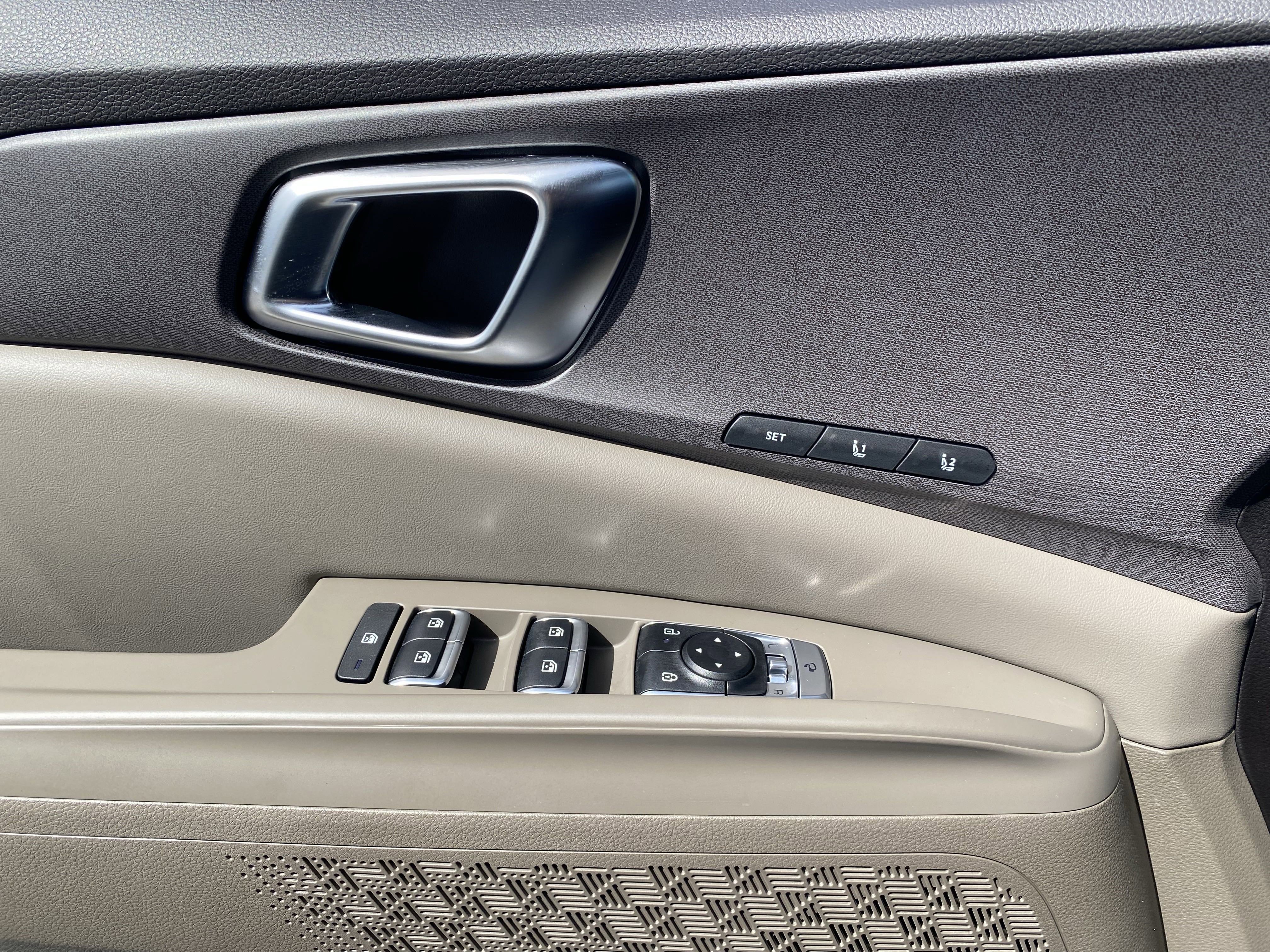 2026 Kia Carnival EX - Photo 20