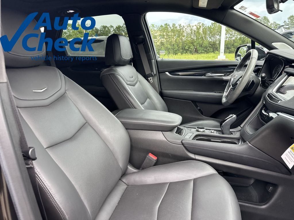 Used 2024 Black Metallic Cadillac Premium Luxury image 27