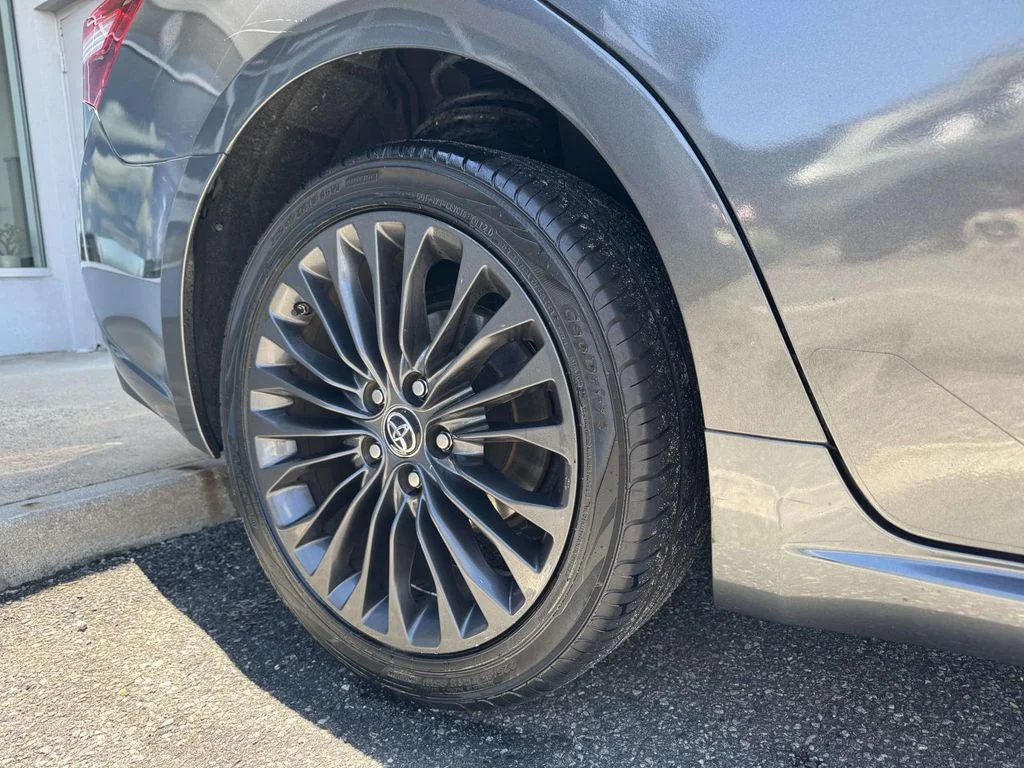 Used 2017 Gray Toyota Touring image 9