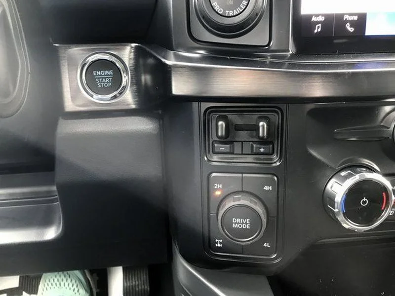 New 2026 ARGON BLUE METALLIC Ford LARIAT image 13