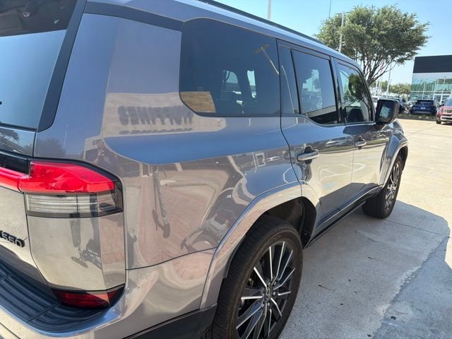 Used 2024 Gray Lexus 550 Luxury+ image 6
