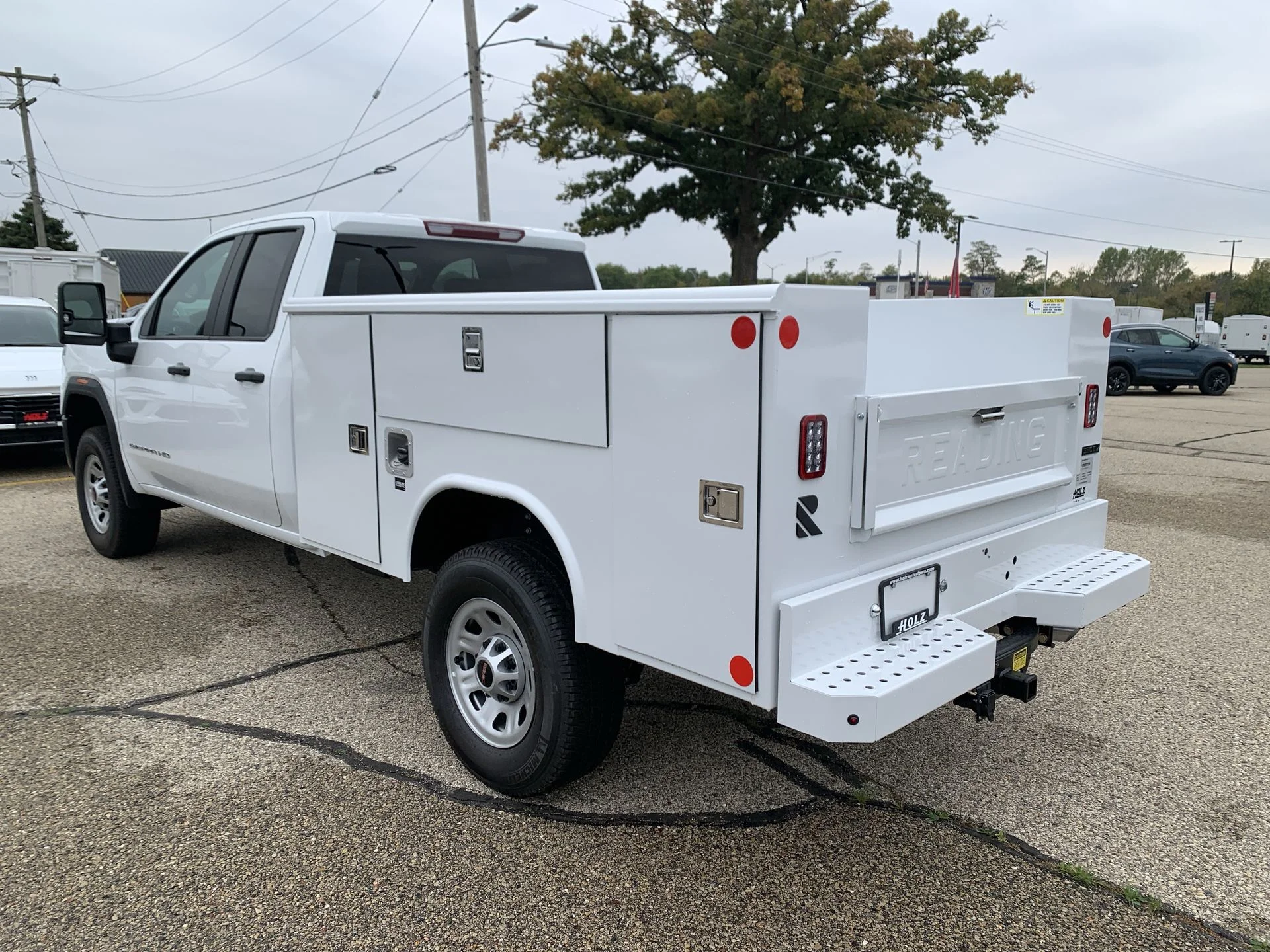 2025 GMC Sierra 3500HD Pro - Photo 14