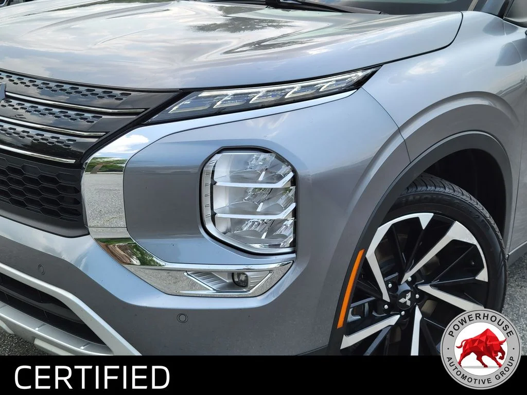 Used 2024  Mitsubishi SE image 10