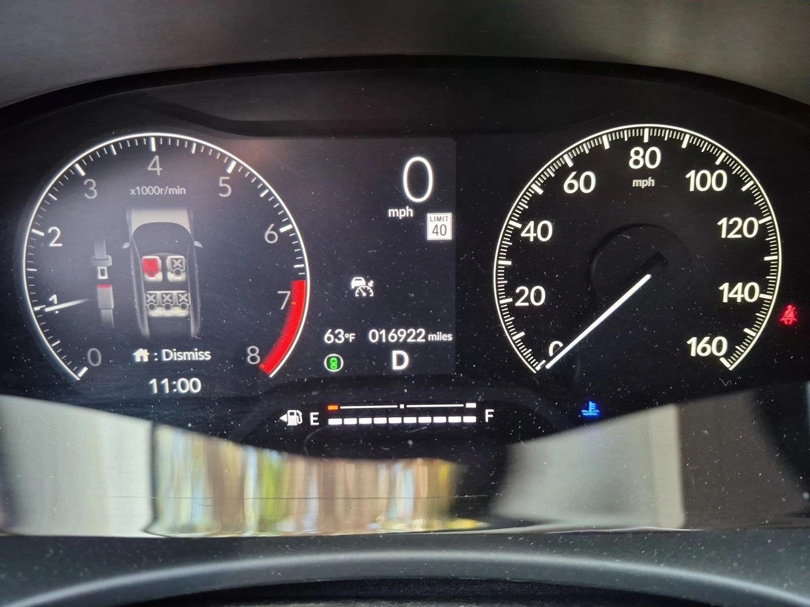 Used 2024 Platinum White Pearl Honda LX image 9