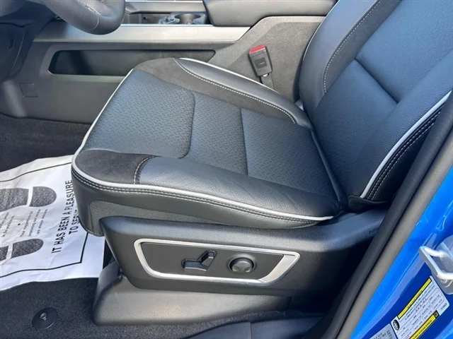 New 2026 Hydro Blue Pearl-Coat Exterior Paint RAM Laramie image 21