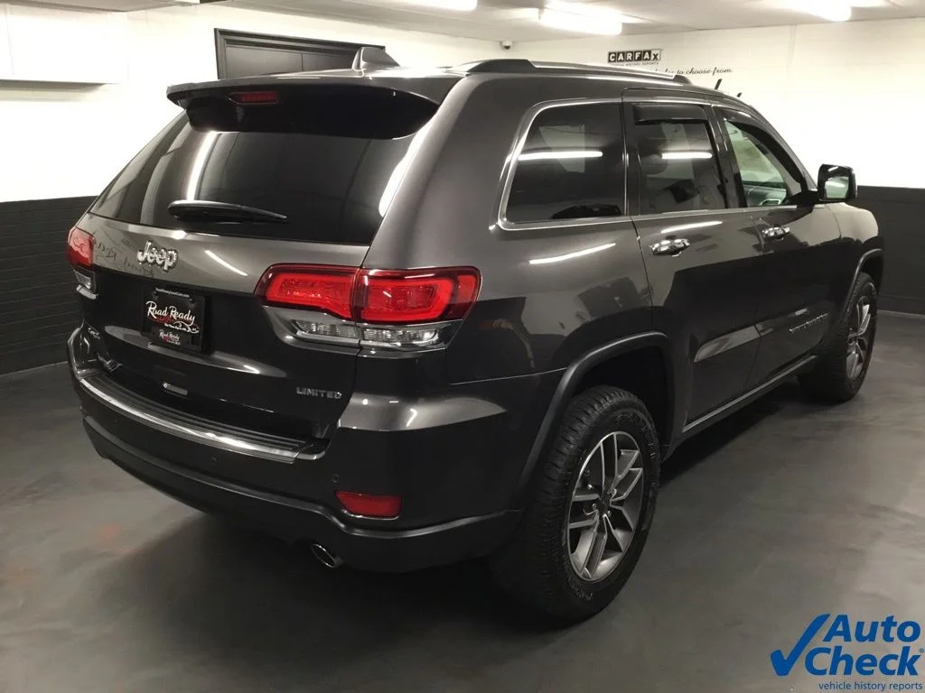 Used 2020 Gray Jeep Limited image 11