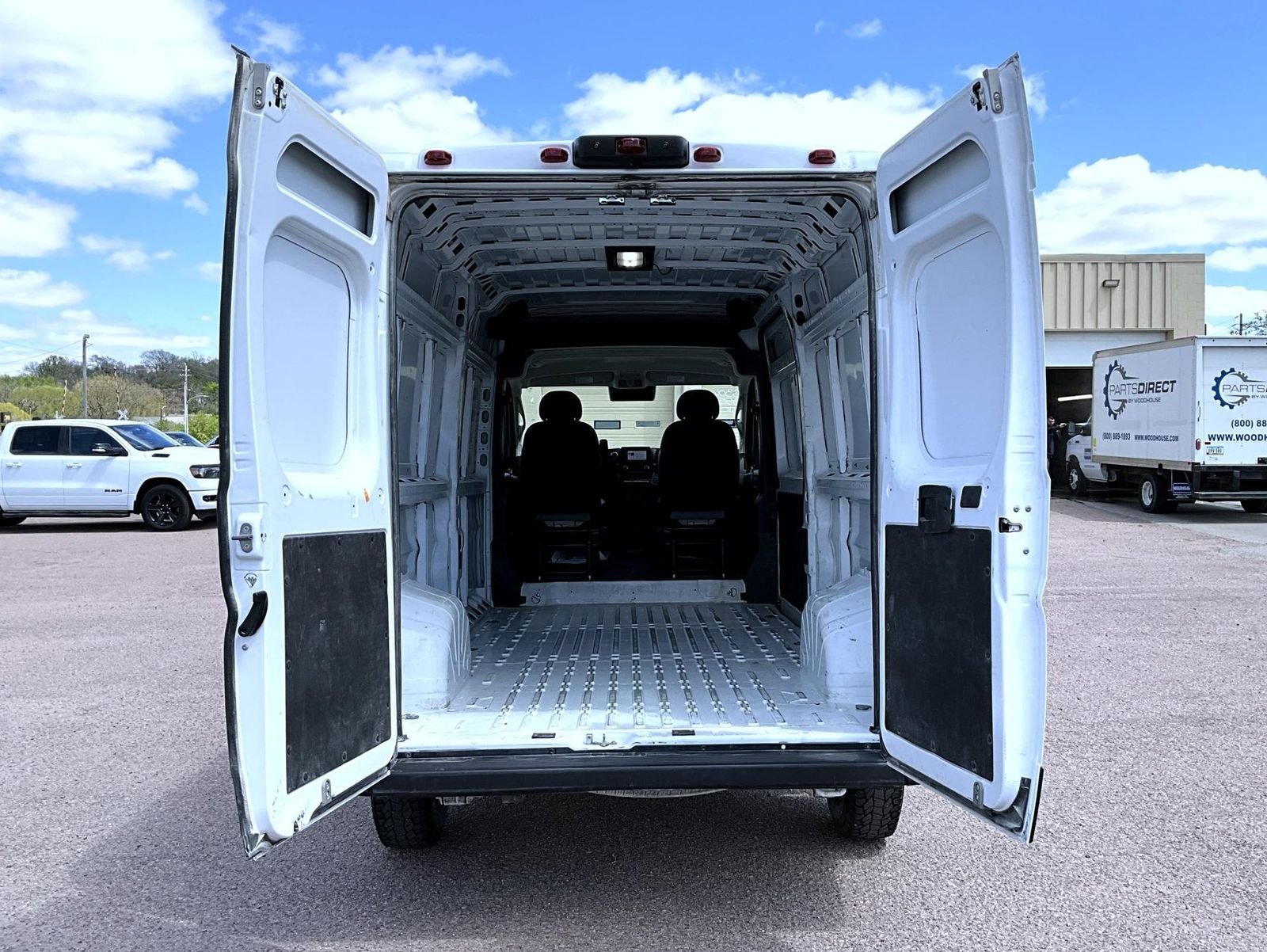 Used 2025 White Ram High Roof image 9