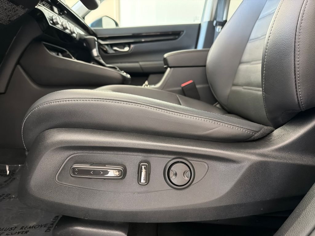 Used 2024  Honda EX-L image 13