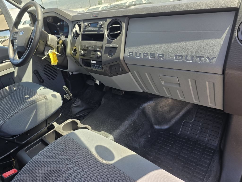 New 2025 Oxford White Ford Base image 28