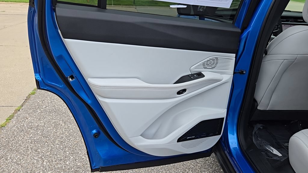Used 2026 Hydro Blue Pearlcoat Jeep Limited image 29
