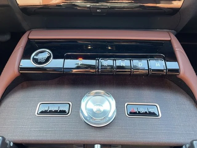 New 2026 Starlight Gray Metallic Lincoln Reserve L image 56