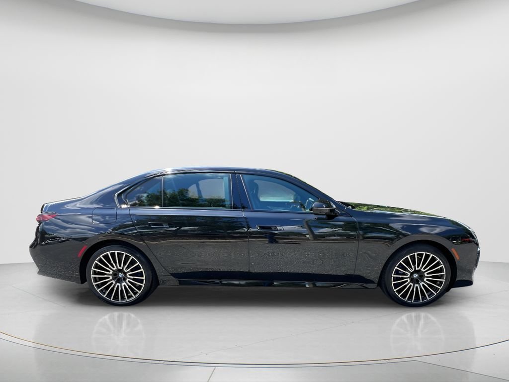 New 2026 Black Sapphire Metallic BMW 740i xDrive image 4