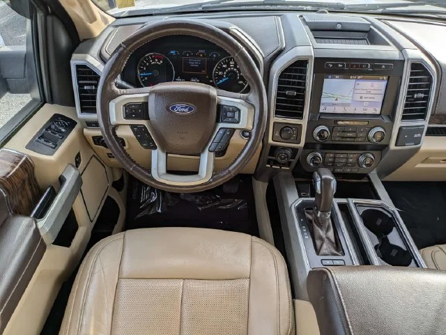Used 2019 White Ford Lariat image 16