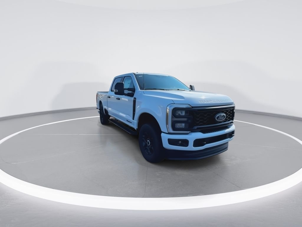 New 2026 Oxford White Ford F-350® XL image 4