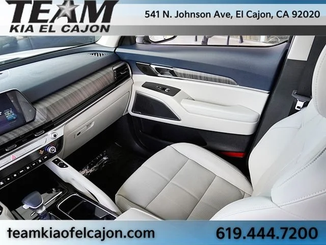 Certified Used 2024 White Kia EX FWD image 23