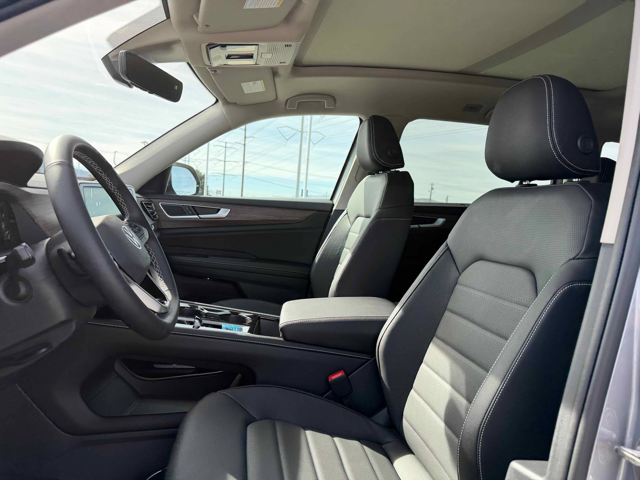 New 2026 Silver Mist Volkswagen 2.0T SEL image 3