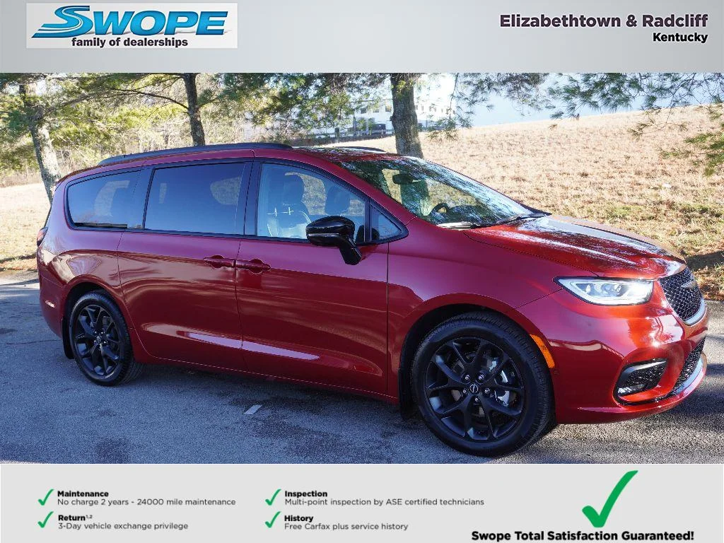 2026 Chrysler Pacifica Limited's photo