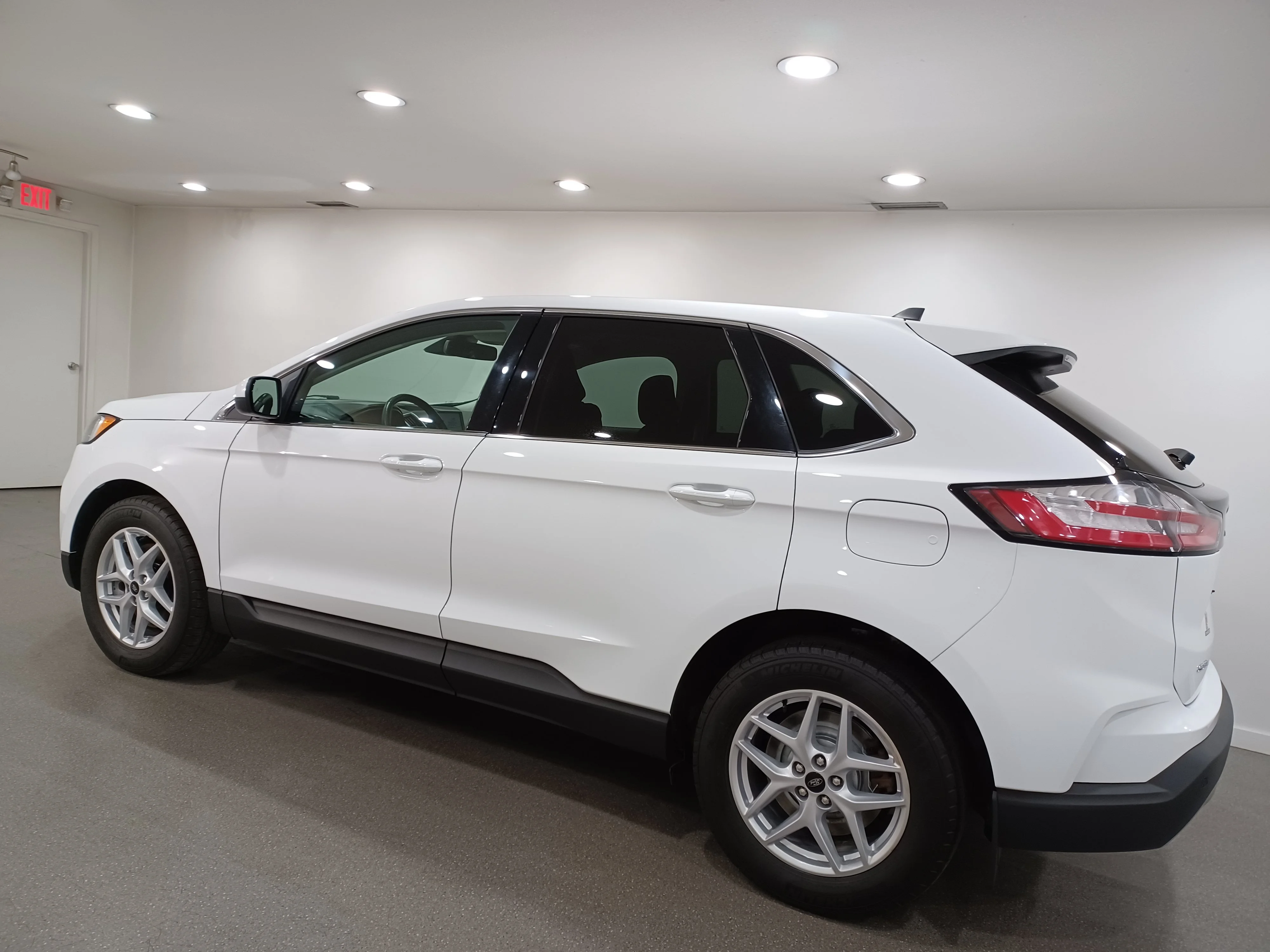 Certified Used 2024 Oxford White Ford SEL AWD*Remote Start | Htd Seats | Htd Wheel | Blind Spot Detection | Lane Keep Assist | CarPlay image 7