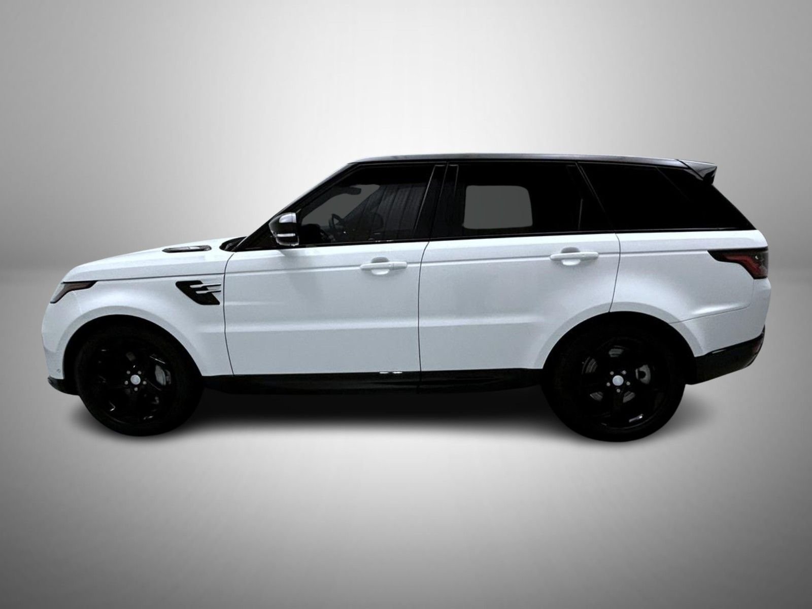 Used 2019 White Land Rover HSE image 8