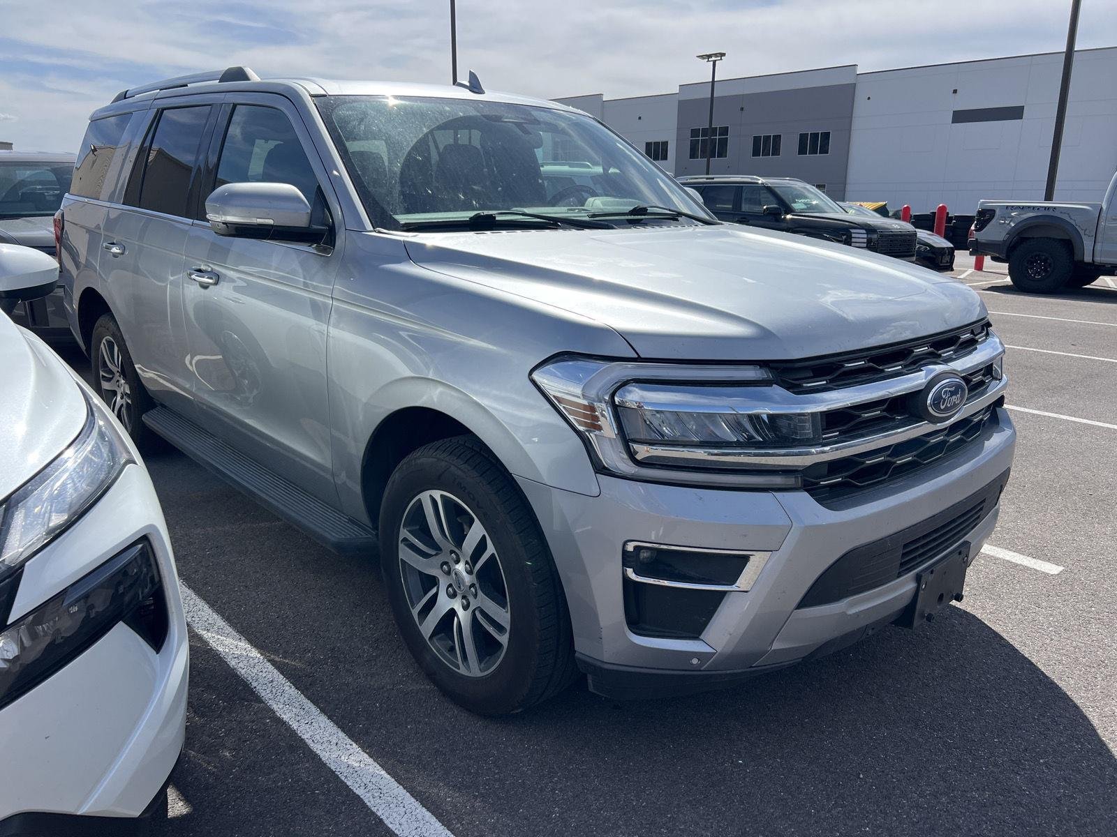 Used 2024 Iconic Silver Ford Limited image 2