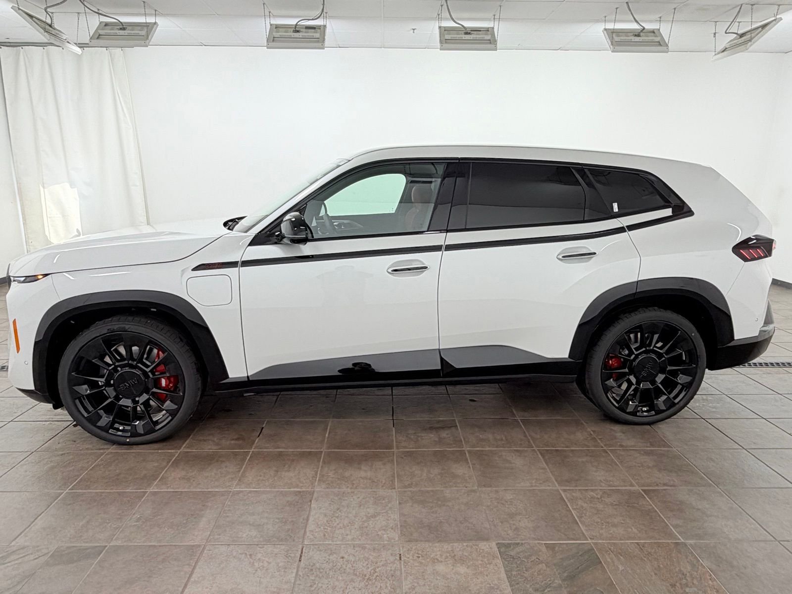 New 2026 Mineral White Metallic BMW Label image 2