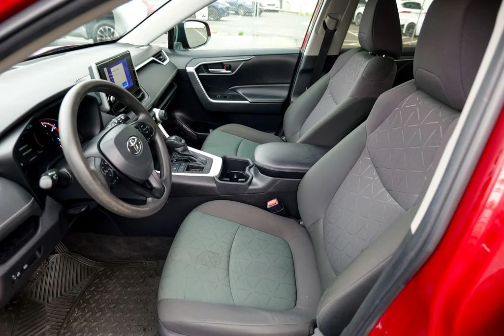 Used 2023 Pearl Toyota XLE image 21