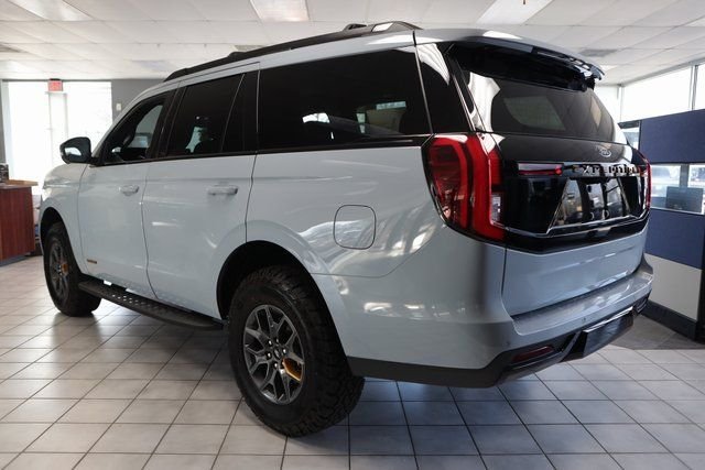 New 2025 Glacier Gray Metallic Tri-Coat Ford TREMOR® image 32